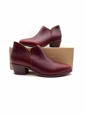 Nisolo Size 11 Auburn Leather NEW W/ BOX!! Designer Ankle Boots
